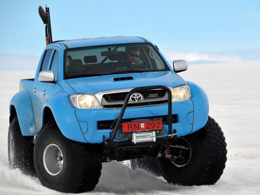  Toyota Hilux AT44 Arctic Trucks 2007 года  (фото 26 из 30)